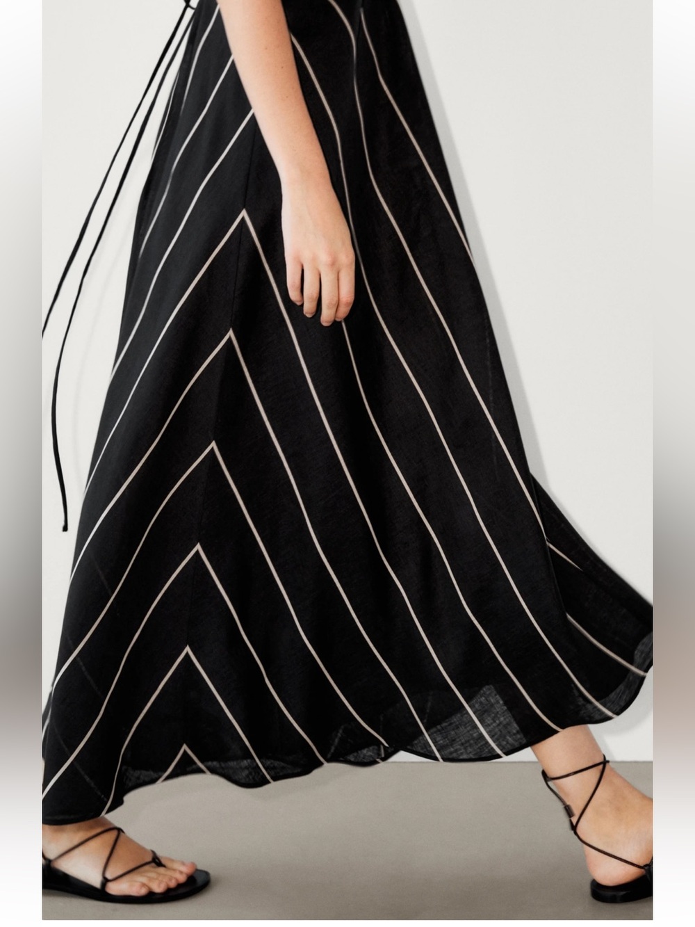Massimo Dutti Linen Dress - Picture 4 of 11